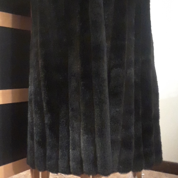 GALLERY FULL LENGTH FAUX FUR COAT - Picture 9 of 16